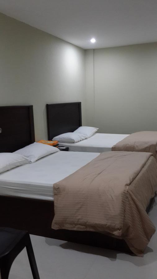 Leon Inn Jodoh Square Batam Exteriör bild